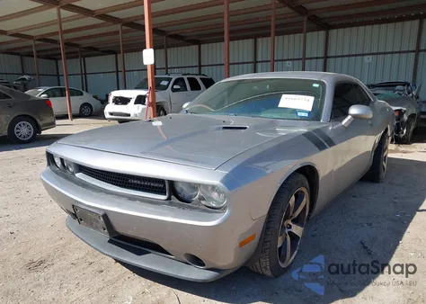 2014 Dodge Challenger Sxt из США, поврежденный, VIN 2C3CDYAG3EH110673